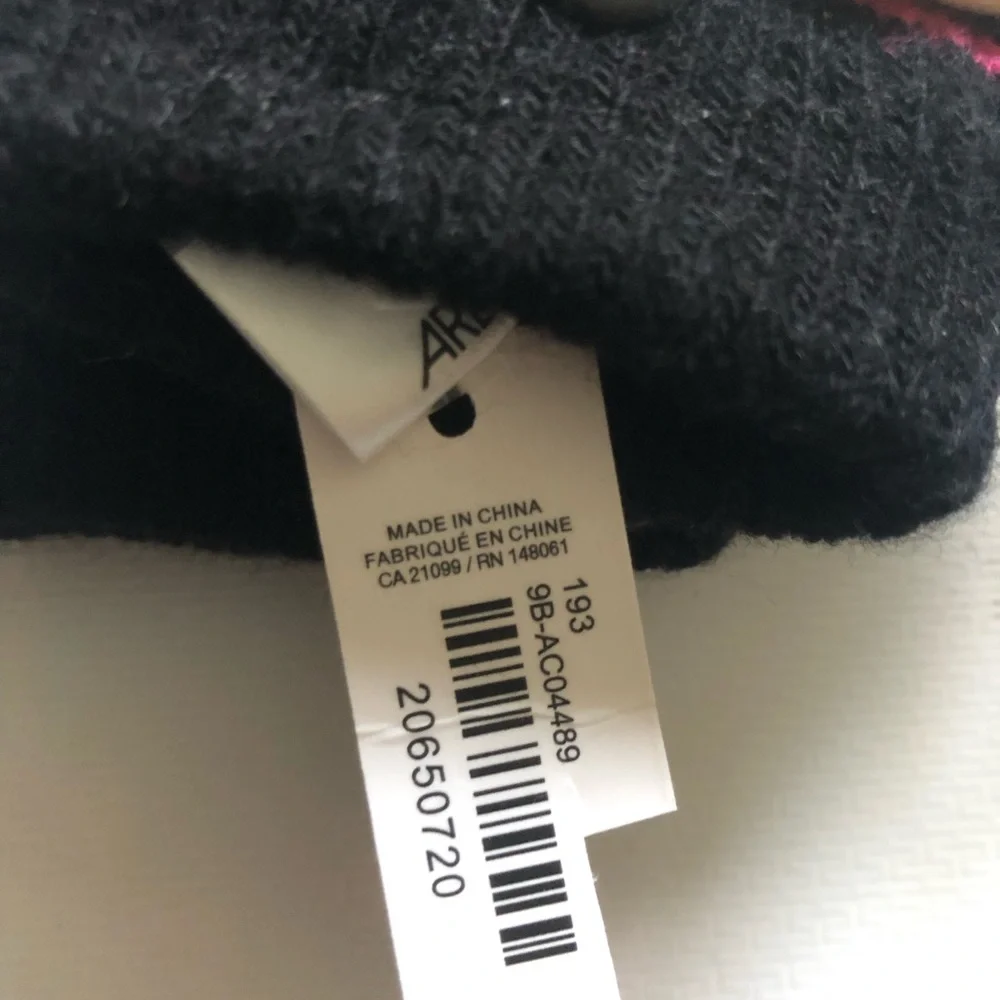 Panda Ardene Black and Pink Cozy Gloves 🐼